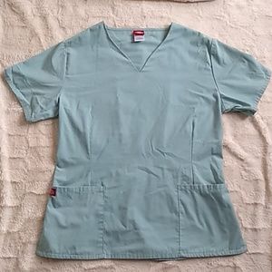 Dickie's scrub top